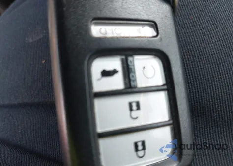 2017 Honda Pilot Touring from USA, damaged, VIN 5FNYF5H91HB032650